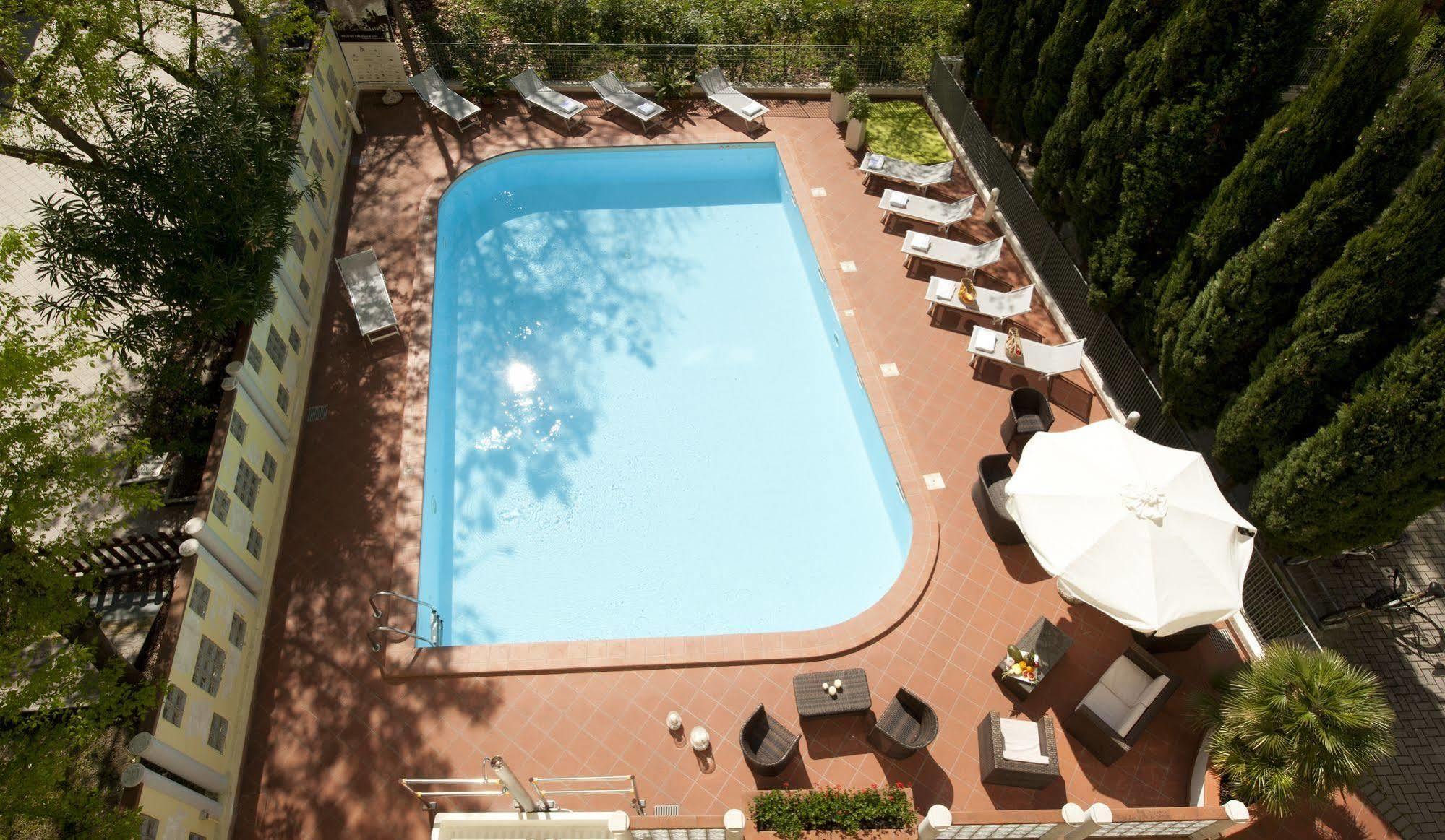 Astoria Suite Hotel Rimini Exterior photo